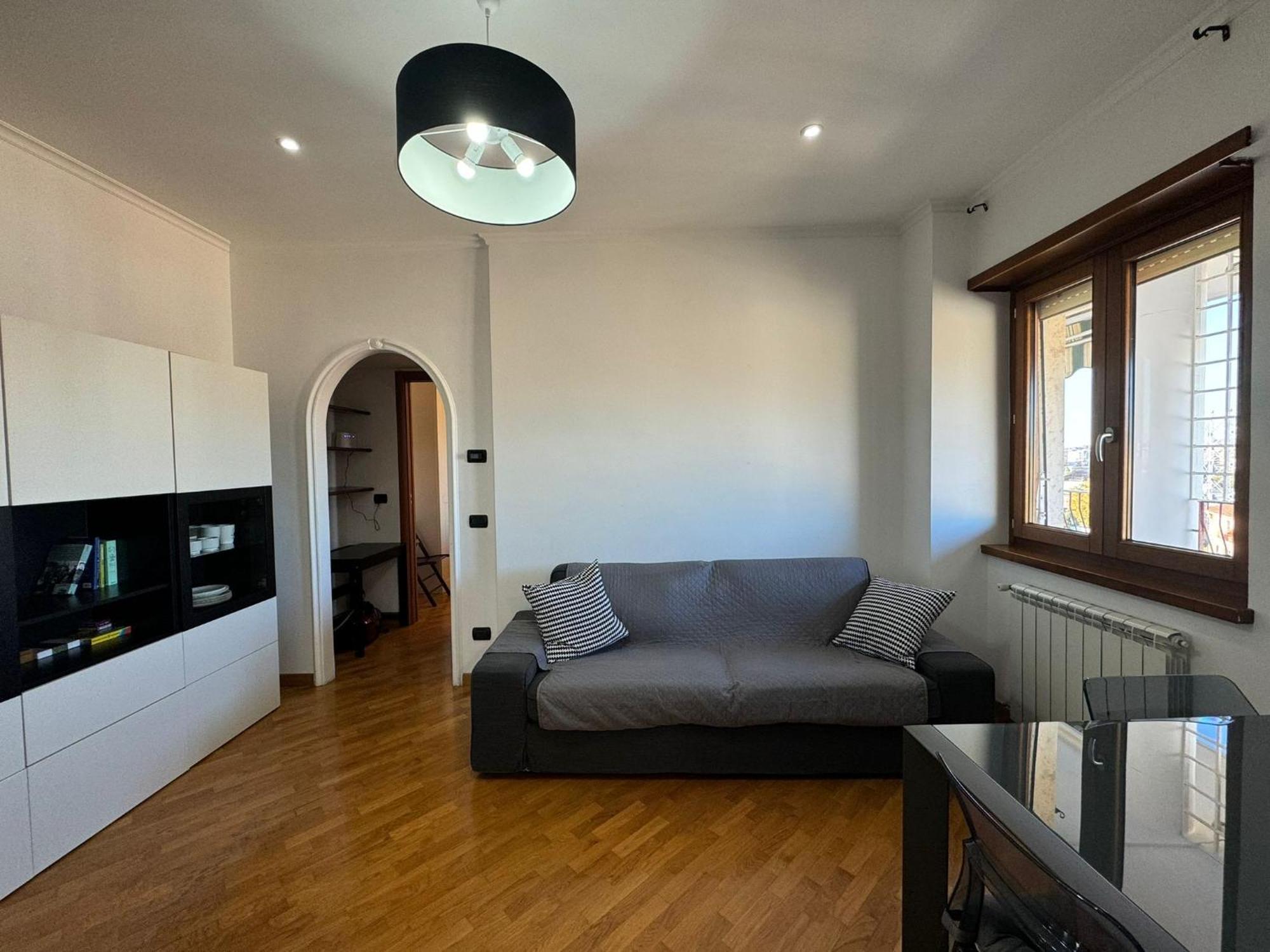 Appartement Cozy Flat With Balcony